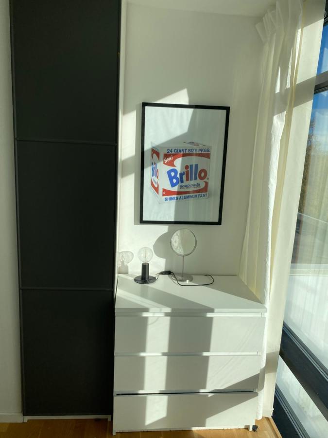 Exclusive 2 Level Etage Next To Arlanda-City Metro Stockholm Luaran gambar